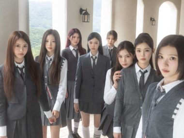 Girl group Hearts2Hearts
