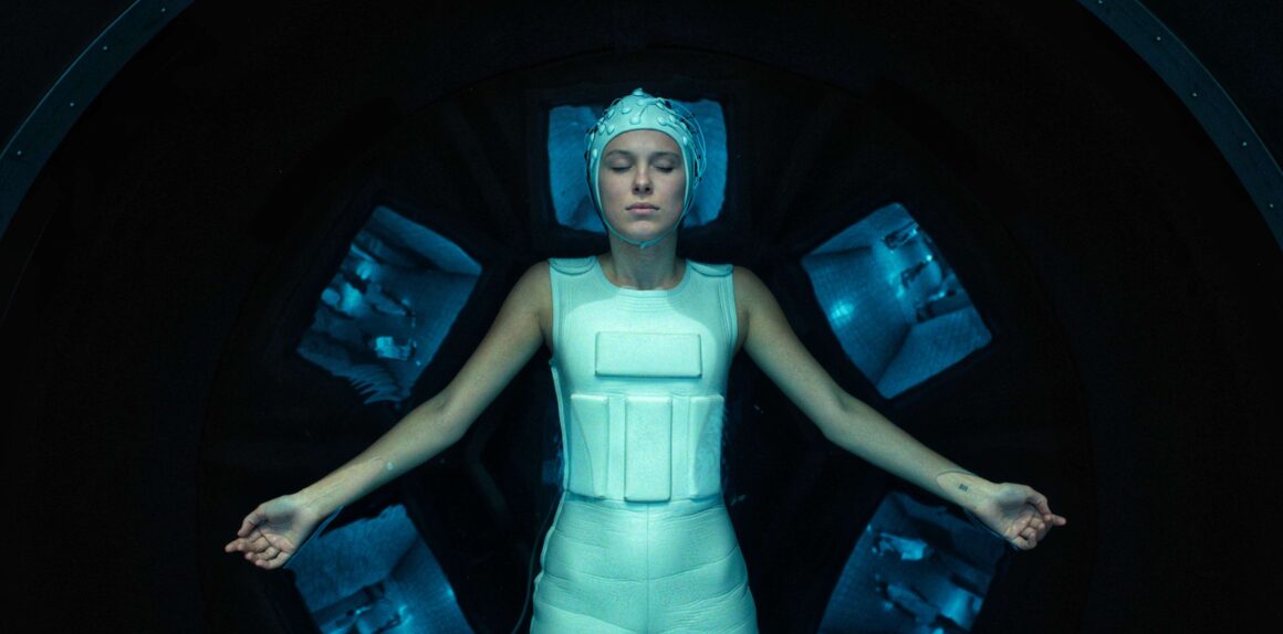 Eleven inside the tank for the Nina Project in Stranger Things 4